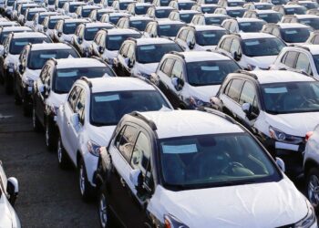 Vendite auto, il 2021 terzo anno di crisi. Promotor: “Per l’elettrico serve un piano”