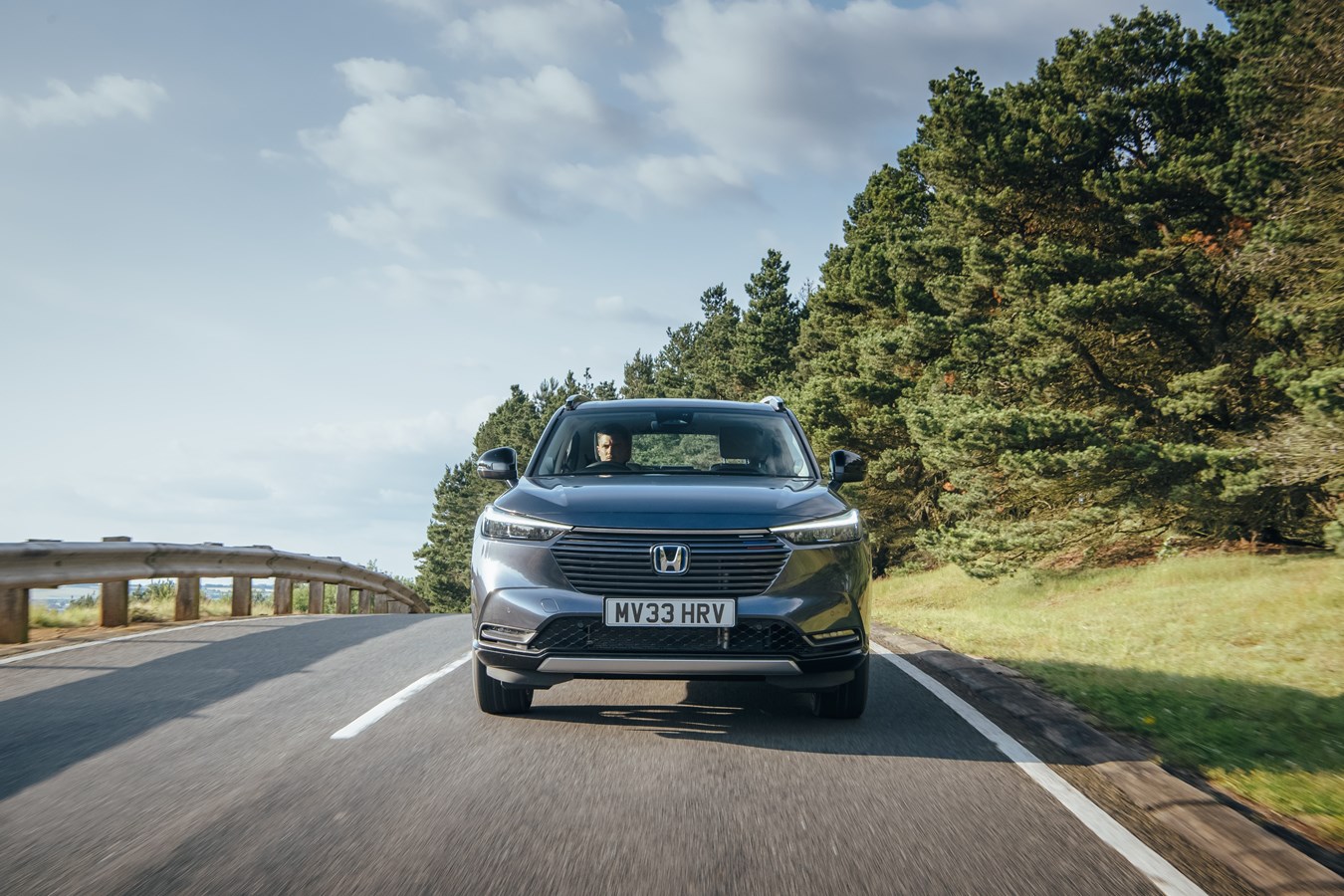Nuovo Honda HR-V Full Hybrid, confortevole e bello da guidare