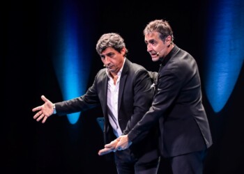 NUOVO SHOW DI EMILIO SOLFRIZZI E ANTONIO STORNAIOLO CON ‘TUTTO IL MONDO È UN PALCOSCENICO’
