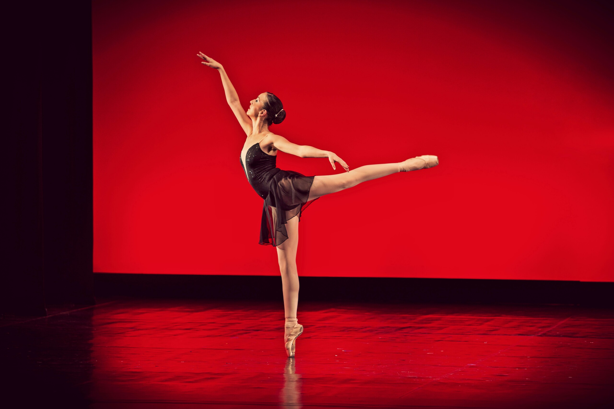 Coreografa e danzatrice di “Cristian Music Festival al Sanremo 2022– Festival della Canzone Cristiana Sanremo” l’artista partenopea IlariaSambucci