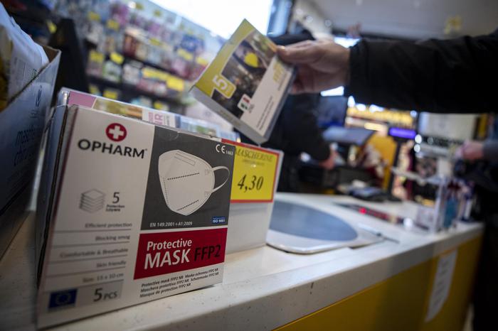 Accordo Figliuolo-farmacie, mascherine ffp2 a 75 centesimi