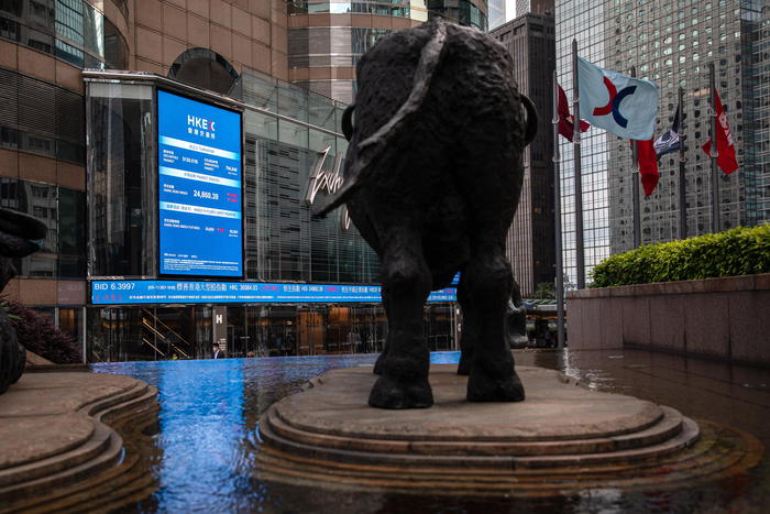 Borsa: Hong Kong positiva, apre a +1,62%