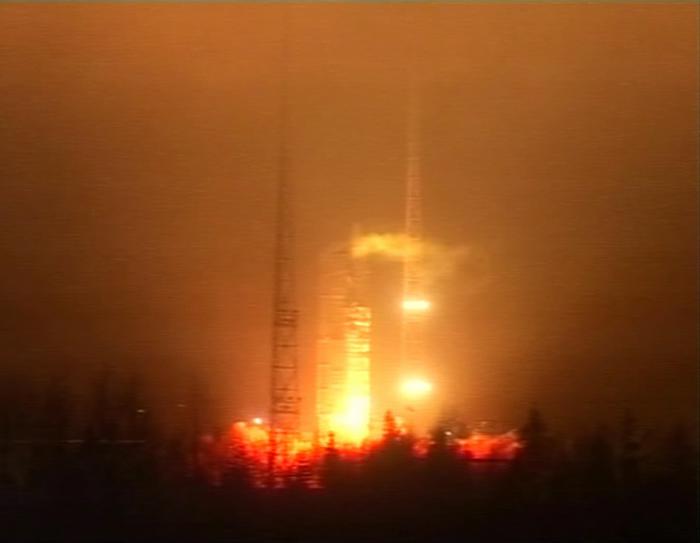 Costellazione Starlink raggiunge quota 2.000 satelliti