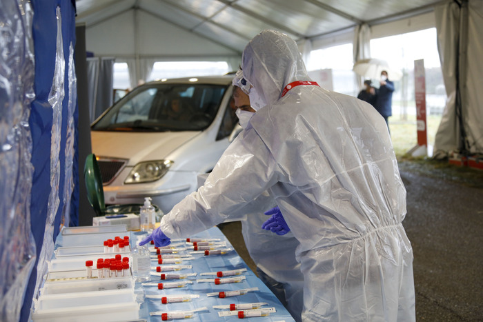 Covid: 108.304 positivi e 223 vittime nelle ultime 24 ore