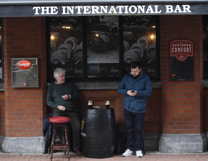 Covid: Irlanda elimina quasi tutte le restrizioni