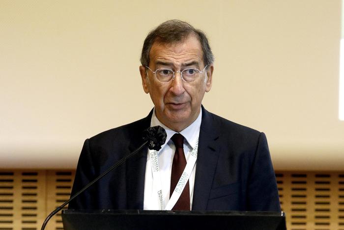 Covid: Sala guarda Johnson, nostra prudenza può durare molto?