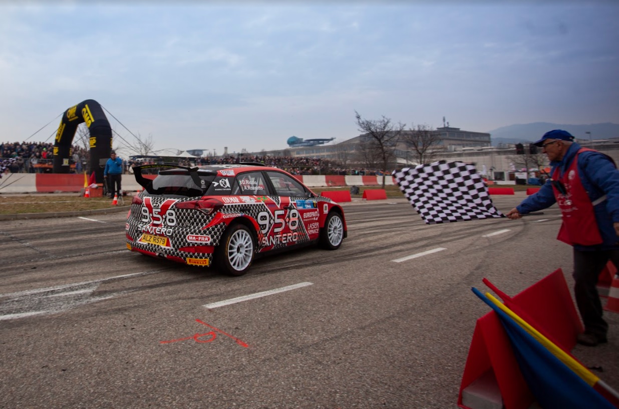 Automotoretrò e Automoracing: rinviato di qualche mese il doppio appuntamento