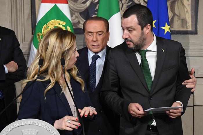 Quirinale: arriva la stretta sui nomi. Attesa per il centrodestra