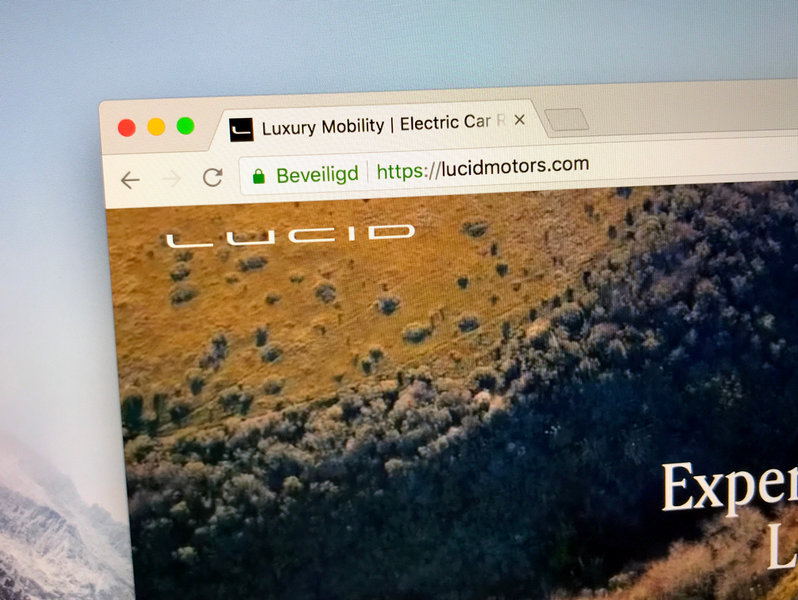 Rialzo azioni Lucid per la fabbrica in Arabia Saudita: dove comprare