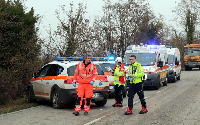 Scontro tra auto e bus nel bresciano, morti 5 ragazzi