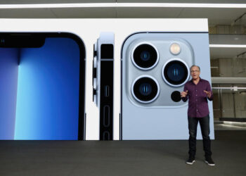 Smartphone, Apple sorpassa Samsung e torna in vetta vendite