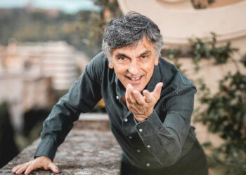 VINCENZO SALEMME: IL TOUR, MARATONA AL TEATRO MANZONI DI MILANO 12 SERATE DA ‘TUTTO ESAURITO’ E PIU’ DI 9 MILA SPETTATORI
