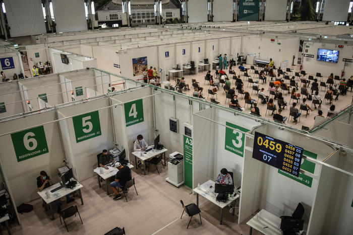 Vaccini: Gimbe, negli ultimi 7 giorni 4,5 milioni, mai così tanti