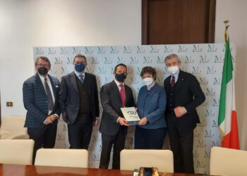 LA PERSONA AL CENTRO: OTTO RIFORME PRIORITARIE PER IL LAVORO 4.0