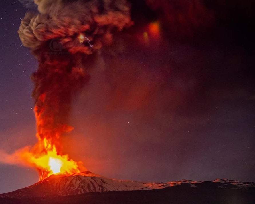 Simbolo della Sicilia, l’Etna 