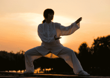 il Tai Chi può aiutare le persone che manifestano sintomi di ansia e depressione, e ha dimostrato di migliorare la funzione immunitaria