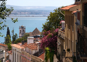 Lisbona in fiore, è una tra le città più affascinanti d’Europa