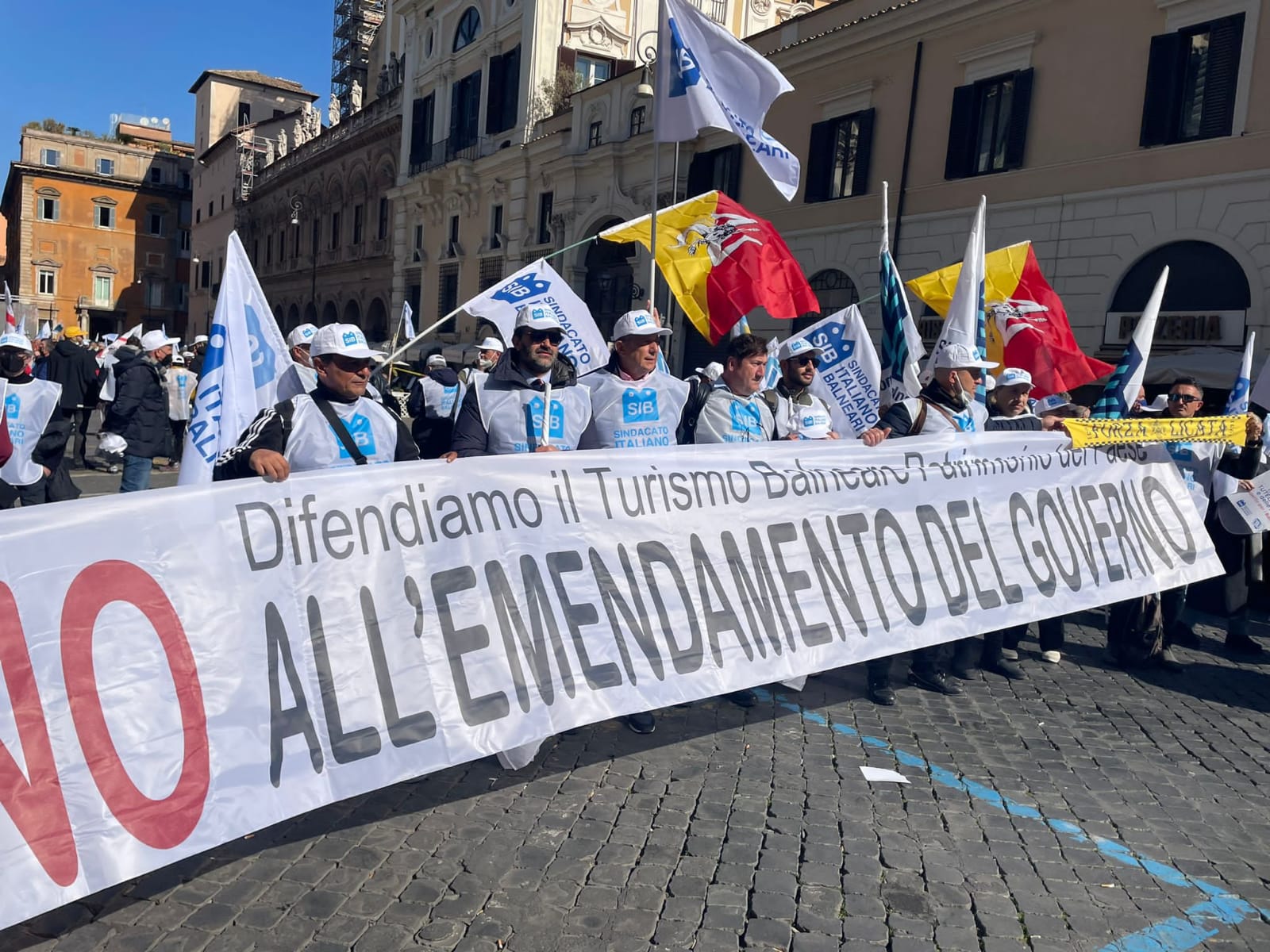 I balneari siciliani in piazza a Roma no alla proposta di legge delega del governo nazionale SIB Sicilia: “difenderemo il lavoro di famiglie e dipendenti”