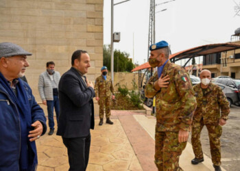 I Caschi Blu italiani operano nel Libano con imparzialità e trasparenza, a ridosso della Blue Line (linea blu), linea di demarcazione con Israele
