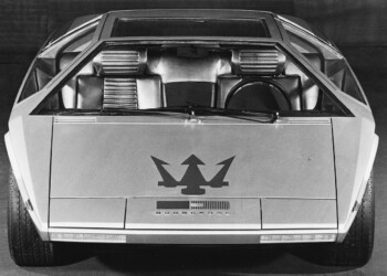 Maserati Boomerang compie 50 anni