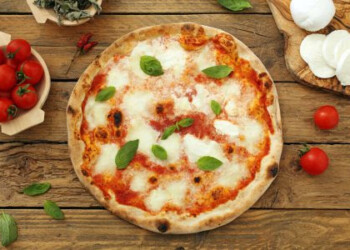 La migliore farina per la pizza fatta in casa? È italiana, ma non sempre