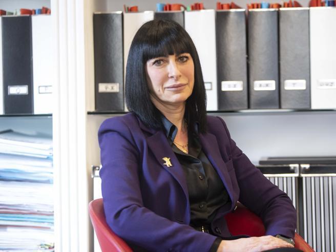 I Docenti del Liceo Montale: “Ci stringiamo alla dirigente apprezzando il coraggio con cui ha affrontato questo periodo molto duro”