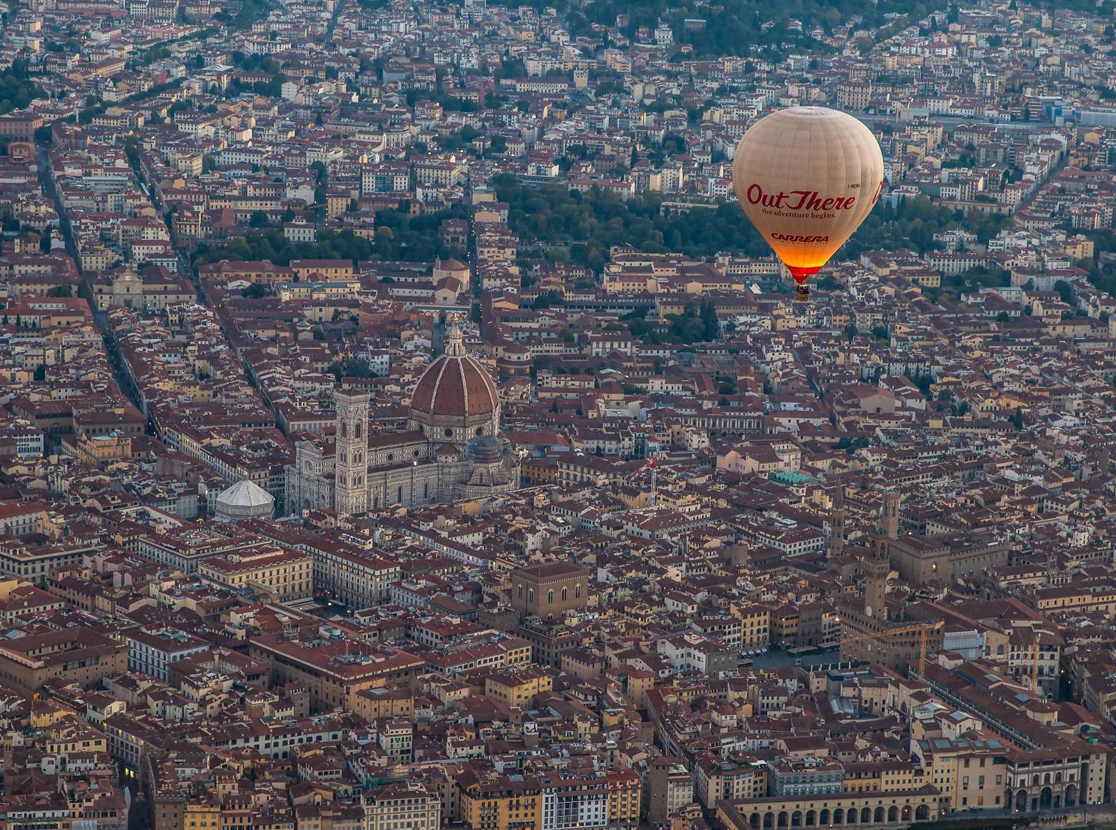 ‘Volare – Festival del volo’: tre giorni per toccare il cielo con un dito