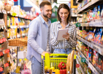 Mercati, boom d’investimenti delle aziende per ridurre lo spreco alimentare (+86% entro il 2032)