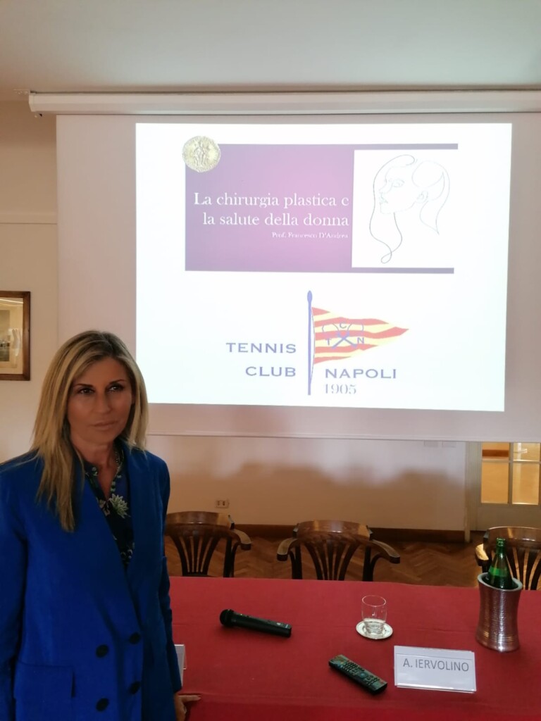 'La chirurgia plastica e la salute della donna', organizzato a Napoli dal professore Francesco D'Andrea.​​