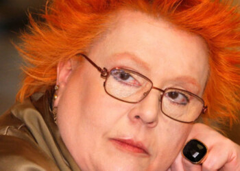 Ferrè è stata anche la prima ad intervistare Miuccia Prada, e l’autrice di un libro che ha segnato la storia della moda