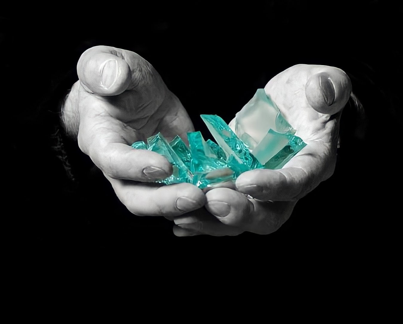 La magia del vetro a Roma, le meravigliose sculture dell’artista Carlo Baldessari