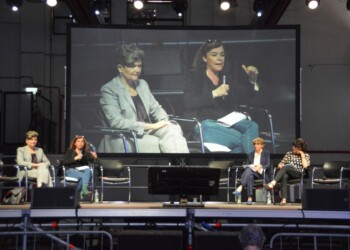 Piattaforme cooperative: alternativa etica ai modelli digitali estrattivi