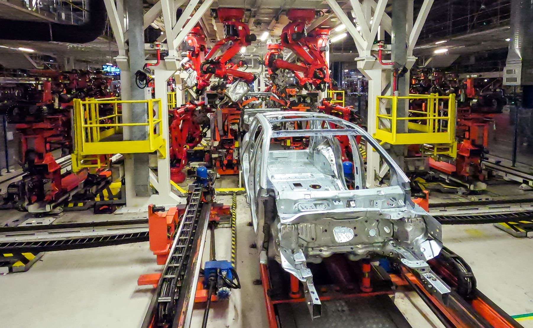 Nuovo Suv Commander: Comau e Jeep ampliano le linee di produzione e gestiscono la carenza di materie prime