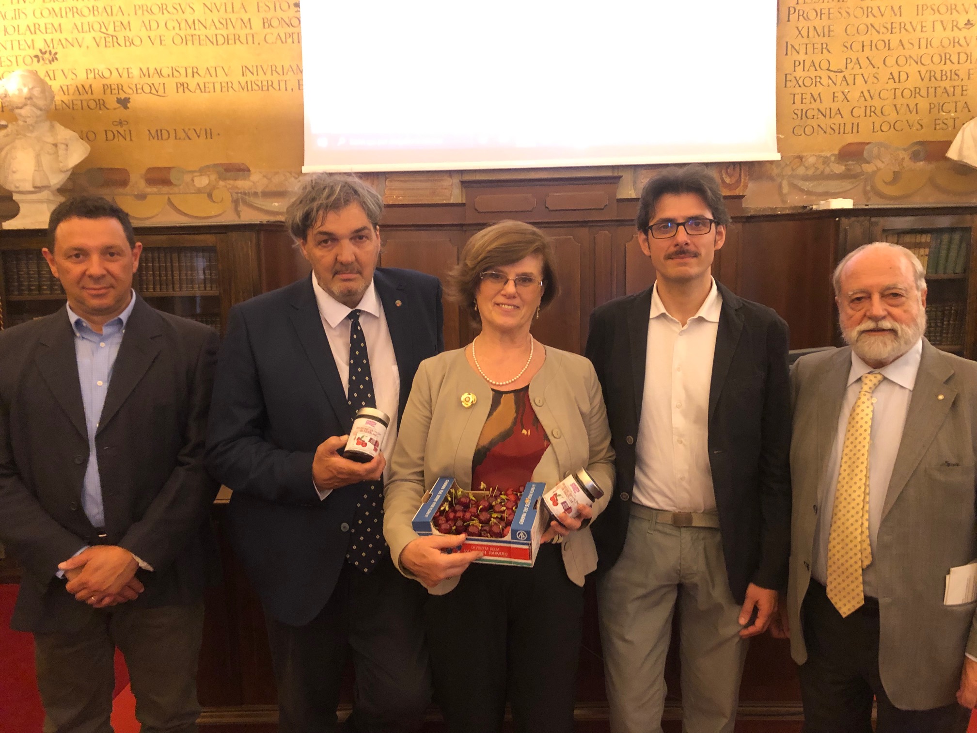 Le qualità produttive, salutistiche e in cucina di ciliegie e amarene nell’incontro “I Giovedì dell’Archiginnasio”