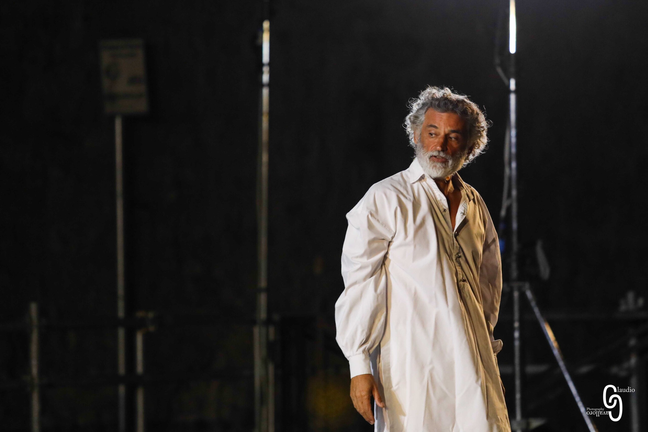 Tappe Siciliane per lo spettacolo “UNO NESSUNO CENTOMILA” con Enrico Lo Verso