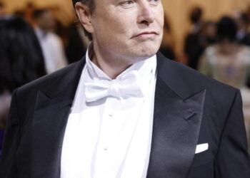 Accuse molestie per Musk, SpaceX pagò 250.000 dollari