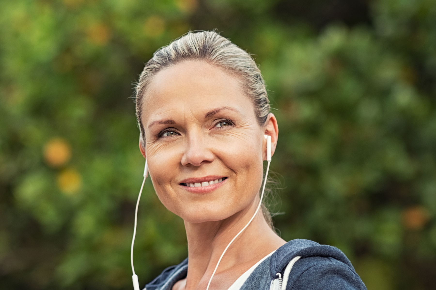 Non le vediamo ma sono la nostra struttura portante: le ossa vanno protette e mantenute in salute, in particolare dai 50 anni