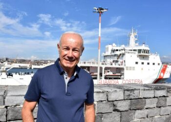 Migranti: in arrivo a Pozzallo nave Sea Eye con 58 profughi