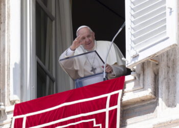 Papa: chiediamo spirito pace per responsabili nazioni
