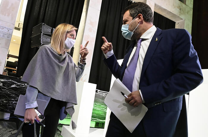 Salvini, oggi chi divide fa male al Paese