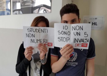 vera riflessione de "La classe dei maestri quasi estinti" sulla tematica INVALSI cosi come quasi uscito dal film l'Attimo fuggente