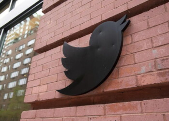Twitter: Musk, accordo temporaneamente sospeso, resto impegnato