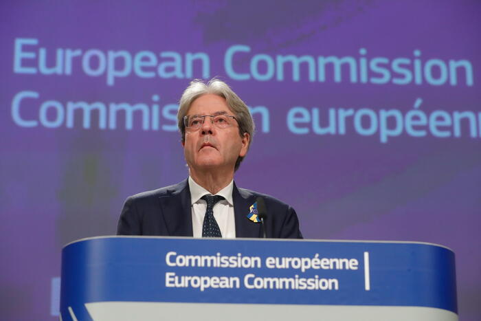 Ue a Italia: Pnrr essenziale, intervenire su catasto e cuneo