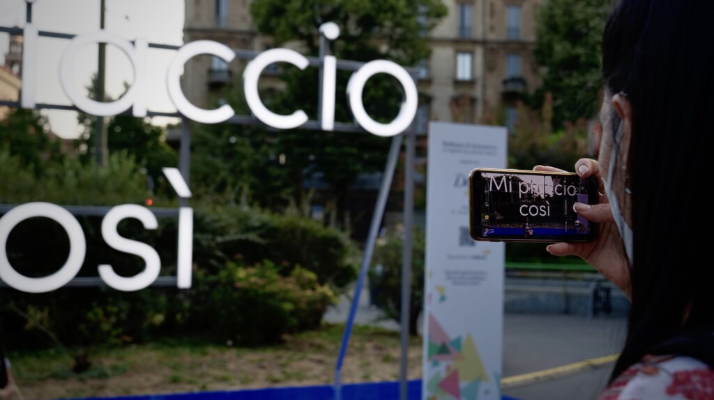 “Riscriviamo la bellezza” è infatti l’invito che quest’anno Dove rivolgere a tutti i cittadini italiani, nell’ambito del “Dove Progetto Autostima”,