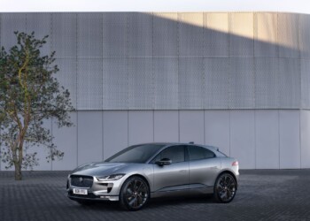 Jaguar non aspetta il 2035: solo auto elettriche già dal 2025