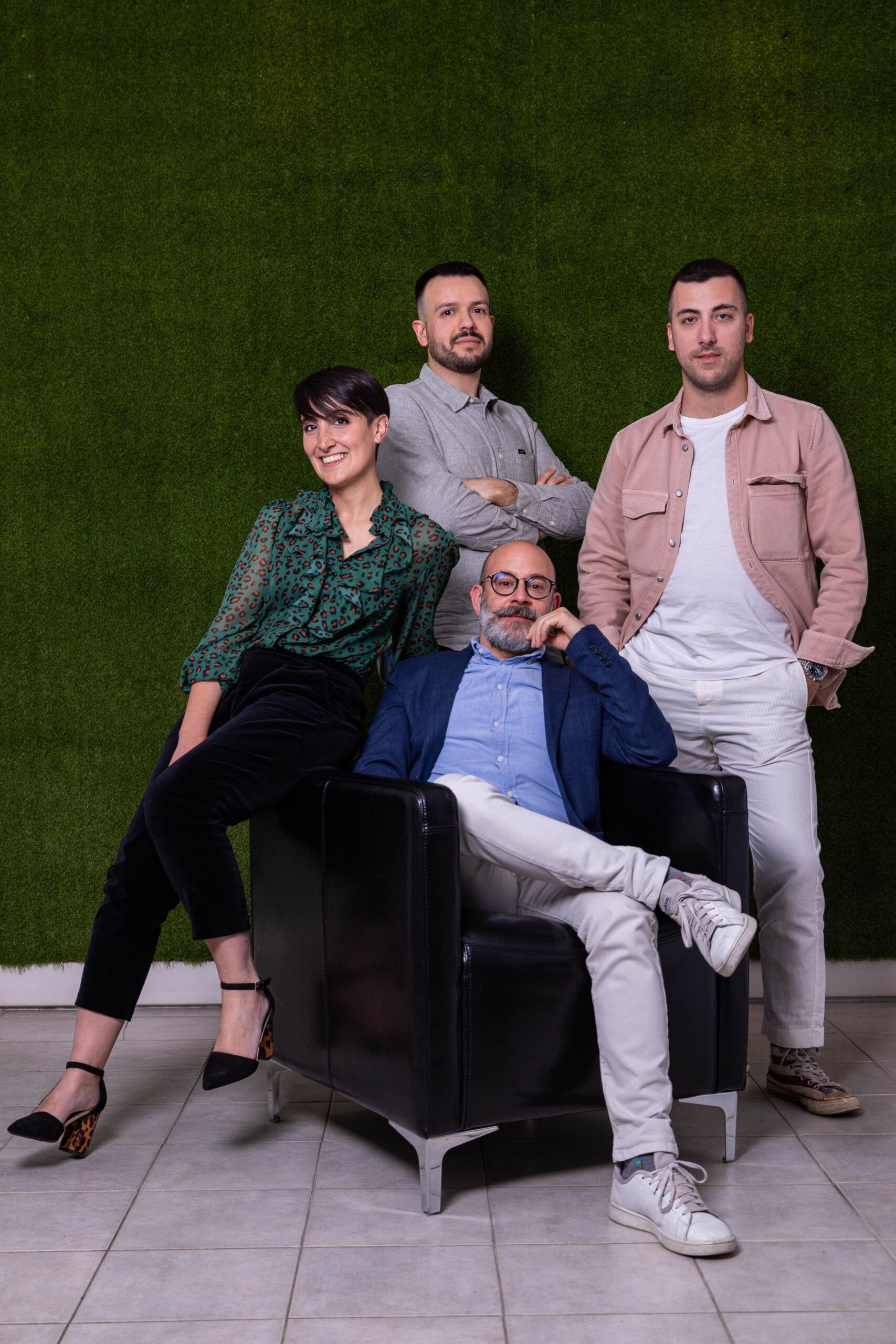 Off-market è il giovane outlet che punta a reinventare il concetto di shopping online e offline rendendolo inclusivo e adatto a tutti gli stili