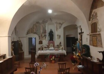 Convento di San Basilio:Coppia scoperta a fare sesso nel confessionale.