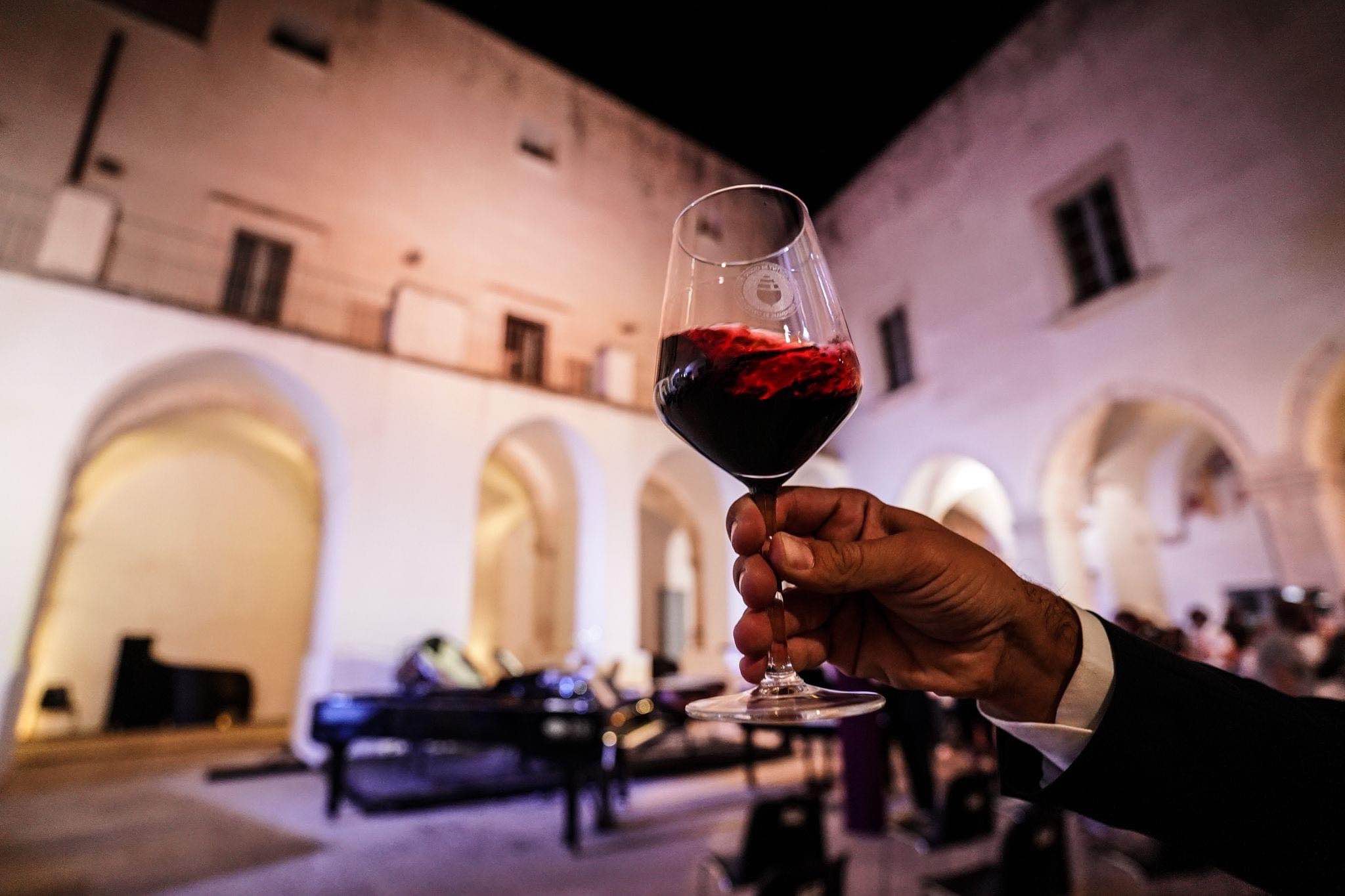 “Il canto degli ulivi”: quando i grandi concerti riempiono i calici