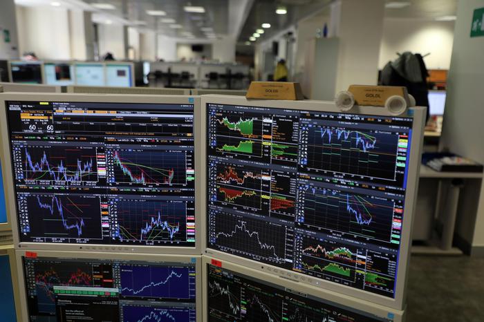 Btp salgono ma meno dei Bund,inflazione pesa più di politica