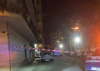Colpi di pistola contro vetrata segreteria deputato Fi